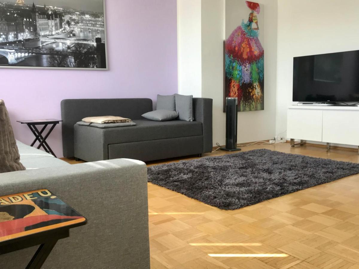 Gemutliches Zuhause Im Dachgeschoss Am Konigsplatz Monaco di Baviera